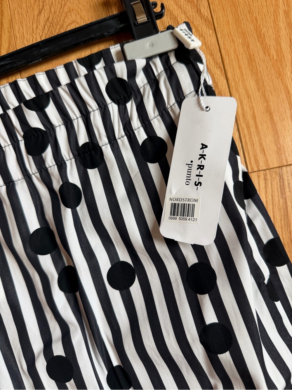 Akris Punto Black and White Striped Polka Dot Cropped Pants (12 - fit like Med)